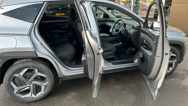 Hyundai TUCSON 1.6 TGDi Plug-in Hybrid Premium 5dr 4WD Auto Estate